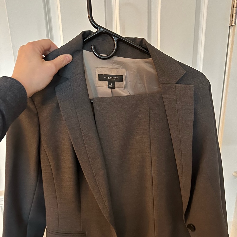 Classic Ann Taylor Pant Suit